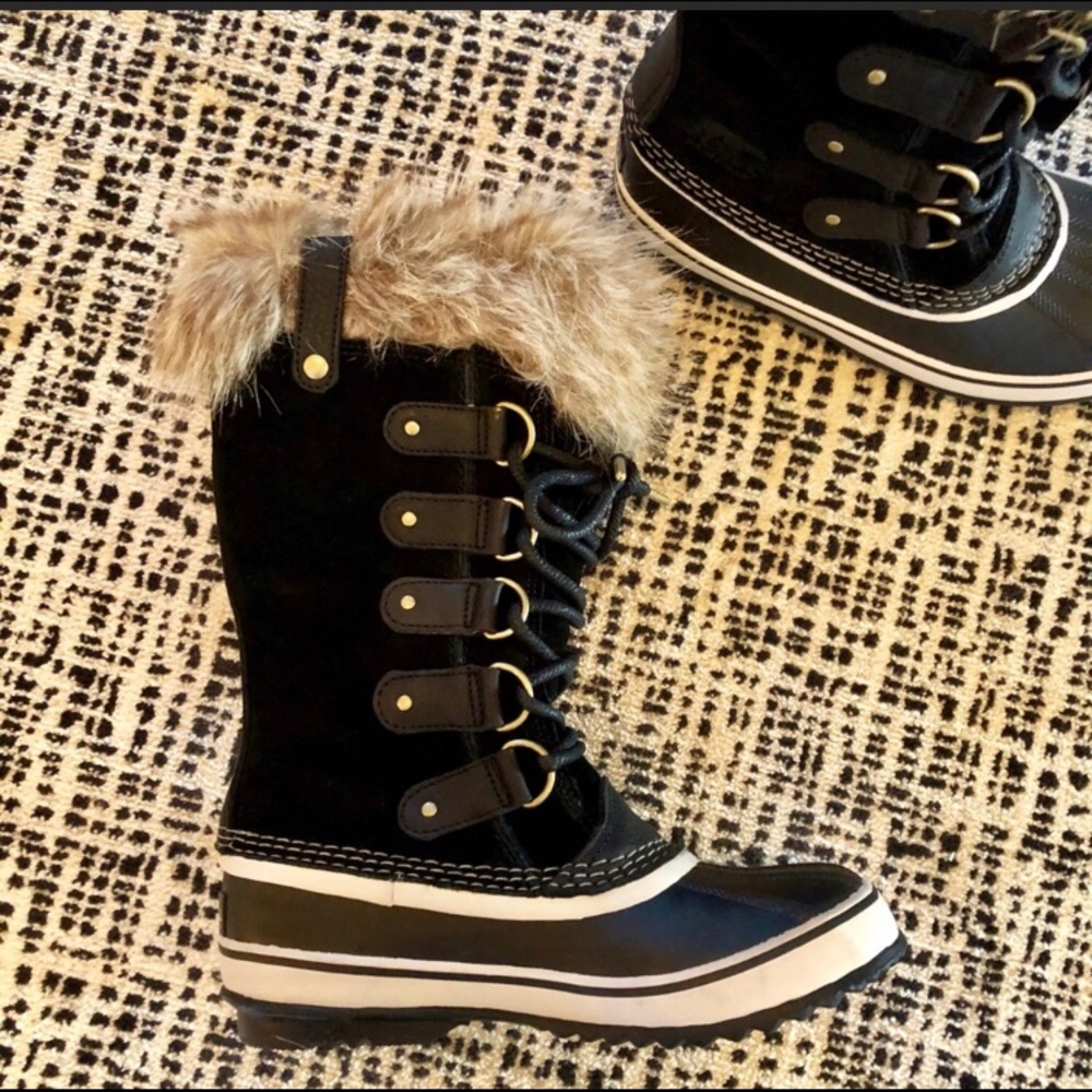 Sorel Boots-Black